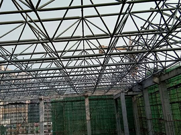 安国螺栓球网架工程报价